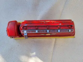 Dinky Toys - 1:43 - ref. 32C Tracteur Panhard "Esso"