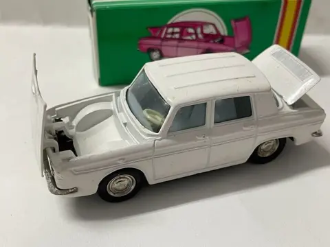 Joal - 1:43 - Renault 10
