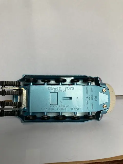 Dinky Toys - 1:43 - ref. 104 Spectrum Pursuit Vehicle