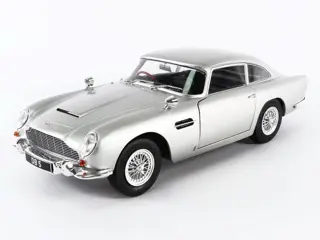 Solido - 1:18 - Aston Martin DB5 1964 - Silver Birch