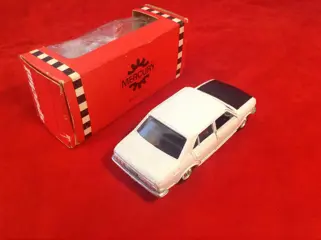 Mercury (Italy) - 1:43 - ref. 313 Fiat 132 Berlina Saloon 1972, white/black bonnet
