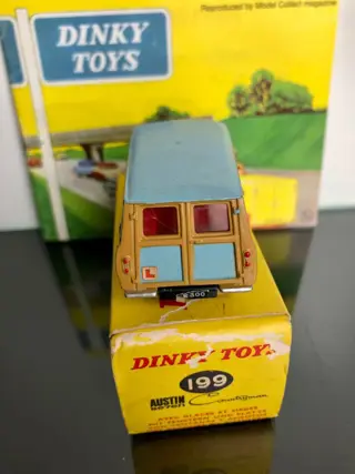 Dinky Toys - 1:43 - No. 199 Austin Seven Countryman - Mint in Box