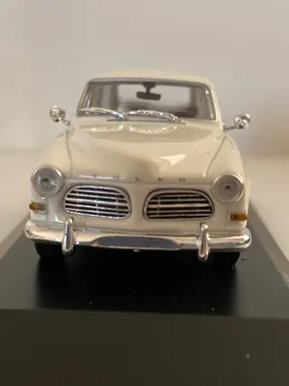 Minichamps - 1:43 - Volvo 121