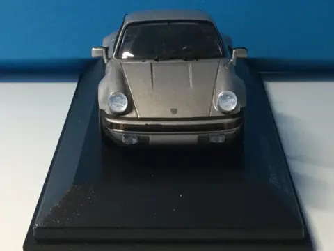 Minichamps - 1:43 - Porsche 911 Turbo 1977 - 430 069008