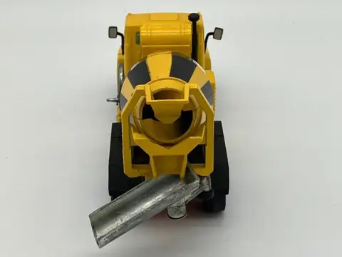 Siku - 1:55 - West German Volvo 12 Sand Transport & Mercedes 2232 Firetruck