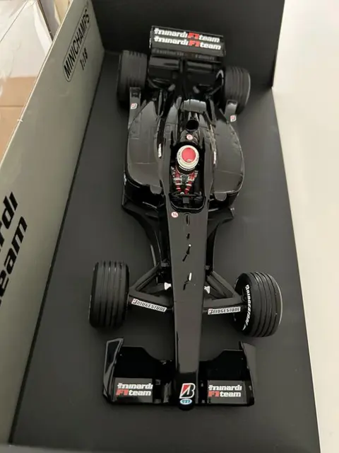 Minichamps - 1:18 - Jos Verstappen Minardi PS03 Test shakedow versie