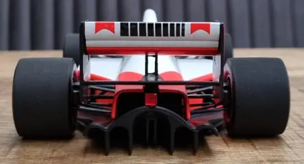 Minichamps - 1:18 - McLaren F1 Team - McLaren Honda MP4/5B - #27 Ayrton Senna - F1 World Champion 1990