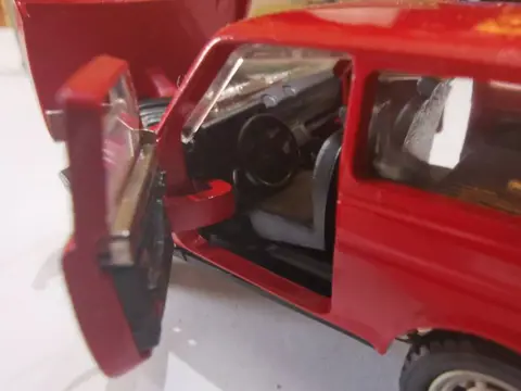 Saratov USSR - 1:43 - Lada Niva