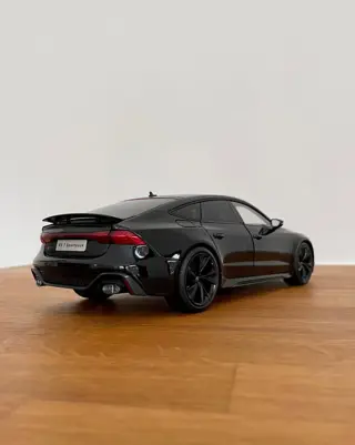 Kengfai - 1:18 - Audi RS7 C8 Sportback 2021