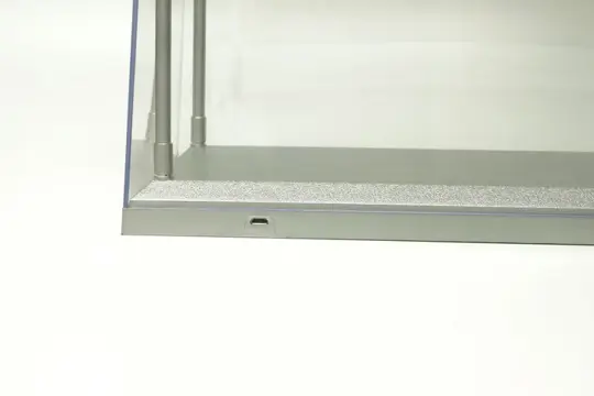 Triple 9 - 1:18 - Led Showcase 35cm x 16cm x 16cm - Zilveren basis