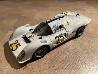 Jouef Evolution - 1:18 - Collectie van 3 Ferrari's 330P4