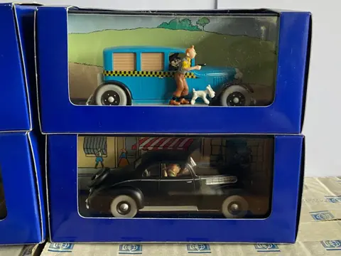 Hergé/Moulinsart - 1:43 - 6 x La Limousine du Lotus Bleu etc…