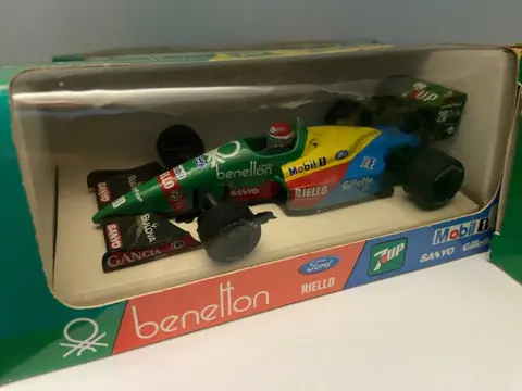 Onyx - 1:43 - Benetton collors F1 editie