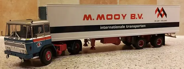 WSI - 1:50 - DAF F2600 - trekker met koeloplegger "M. Mooy B.V."