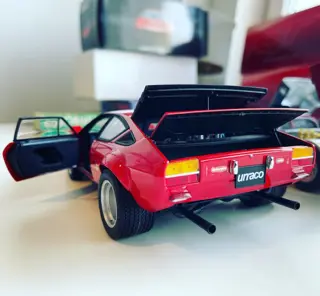 Kyosho - 1:18 - Lamborghini Urraco - 1973