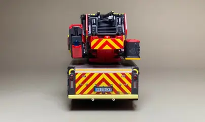 IXO - 1:43 - Mercedes Atego Fire Truck - ladder van 60 cm! Geen reserve