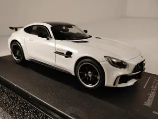 CMR - 1:43 - Mercedes AMG GT R Coupé 2018