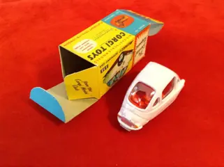 Corgi - 1:43 - ref. 233 Heinkel-I Economy Car 1956 - very rare light pink - zeer zeldzaam in deze nieuwstaat