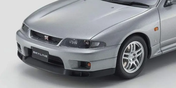 Kyosho - 1:18 - Nissan Skyline GT-R Autech Version 40th Anniversary