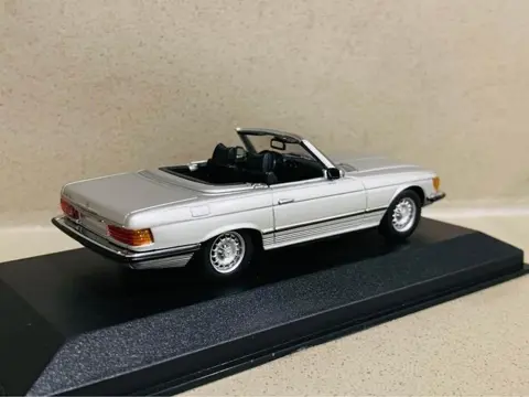 Minichamps - 1:43 - Mercedes-Benz 350 SL - Beperkte oplage 1 van 500