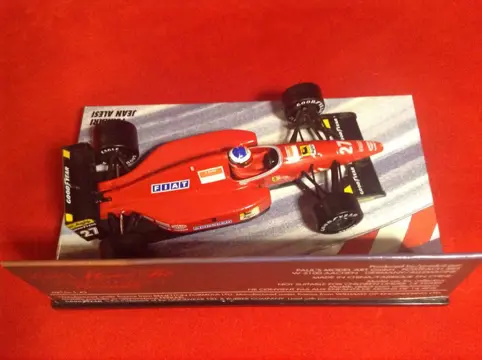 Minichamps - 1:43 - ref. #73738 Ferrari F92A V12 F.1 1992 #27 Jean Alesi