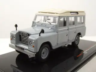 IXO - 1:43 - Land Rover Series III 109 Station Wagon 1978 - CLC436