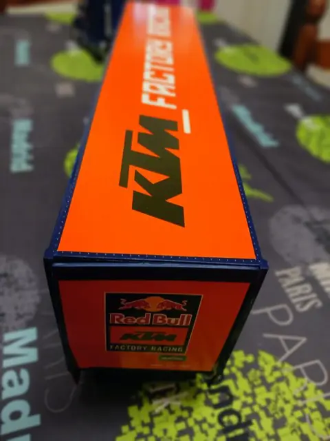 Welly - 1:32 - Peterbilt