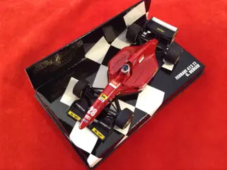 Minichamps - 1:43 - ref. #940028 Ferrari 412 T1 F.1 1994 #28 Gerhard Berger