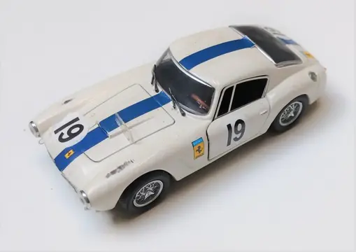 Jouef Évolution - Serie Legend - 1:43 - 1961 Ferrari 250 GT SWB Le Mans - North American Racing Team - G. Arents/G. Reed