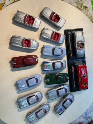 Schuco und andere - 1:64 - 15 models Mercedes aus dem Museum-Shop