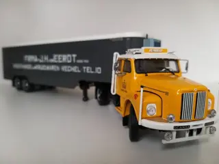 Tekno - 1:50 - SCANIA L111-Vabis - trekker met klassieke oplegger "Jumbo"