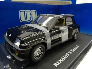 Universal Hobbies - 1:18 - Renault 5 Turbo - Kleur Zwart