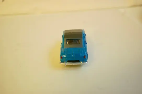 Dinky Toys France - 1:43 - ref. 24L 2CV Vespa 400