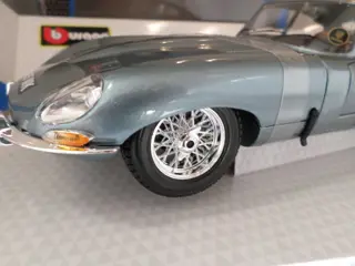 BburagoItalianDesign - 1:18 - JaguarE -TypeCoupe///
