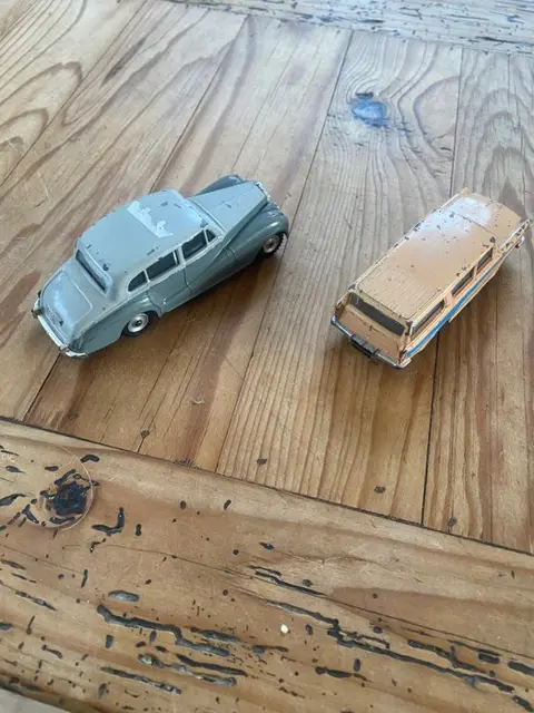Dinky Toys - 1:43 - Nash Rambler, Rolls Royce Silver Wraith