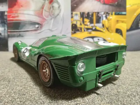 Universal Hobbies / Jouef Evolution - 1:18 - Ferrari 330P4 - Set van 2 (geen minimumprijs)