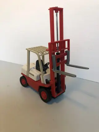 Yonezawa - 1:43 - Nissan - Datsun Heftrucks