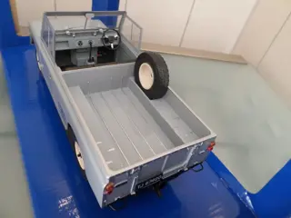 MCG - 1:18 - Land-RoverPick up///