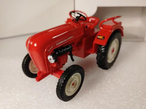Welly - 1:24 - Porsche Schlepper Junior