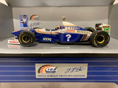 Onyx - 1:18 - Williams Renault # 4 Franse Grand Prix 1997 - Heinz-Harald Frentzen edition