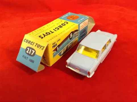 Corgi - 1:43 - ref. 217 Fiat 1800 Berlina Berline Saloon 1960 - light blue - zeer zeldzaam in deze nieuwstaat