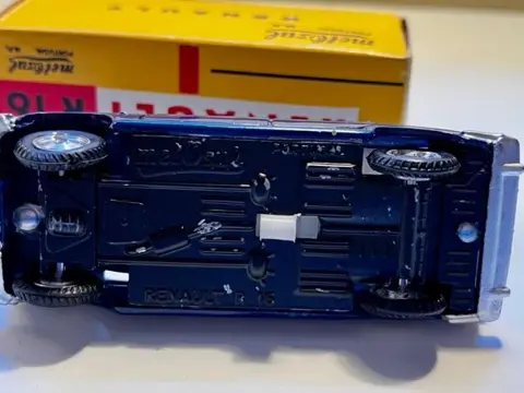 MetOsul Portugal - 1:43 - Renault R 16