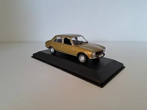 Minichamps - 1:43 - Peugeot 504