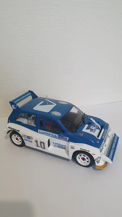 IXO - 1:18 - MG Metro # 10