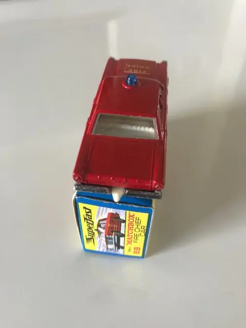 Matchbox - 1:64 - Superfast Réf. 59 Ford Galaxie Fire Chief Car - Gemaakt in Engeland