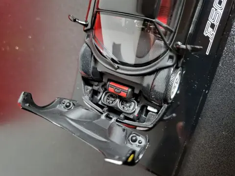 Kyosho - 1:43 - Lot 2 Ferrari icons 512BB + F50 - 05011R/05091BK