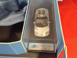 B.B.R. Automodelli -- special promotional Gift Set - 1:43 - ref. #CR01Special Gift realized for the Geneva Car Show in 2000 Ferrari 360 Modena Spider 2000 - speciale geschenkset met BBR-stropdas -- genummerd #298/500