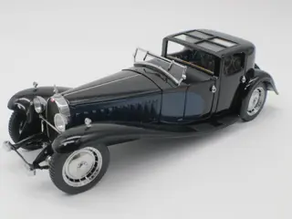 Franklin Mint - 1:24 - Bugatti Royal Coupe Napoleon from 1928 - Hoogwaardig precisiemodel met 925 sterling zilveren accenten