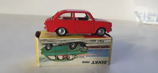 Dinky Toys - 1:43 - Fiat 850 - Made in France