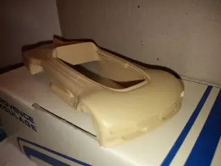 Provence Moulage - 1:43 - Peugeot Proxima concept car 1986 resin kit - PMPEUPXK